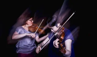 KONZERT: 시나브로 (Si-nah-bro/allmählich) – Haus für Medienkunst
