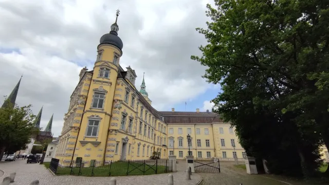 Schlossplatz – Foto 3