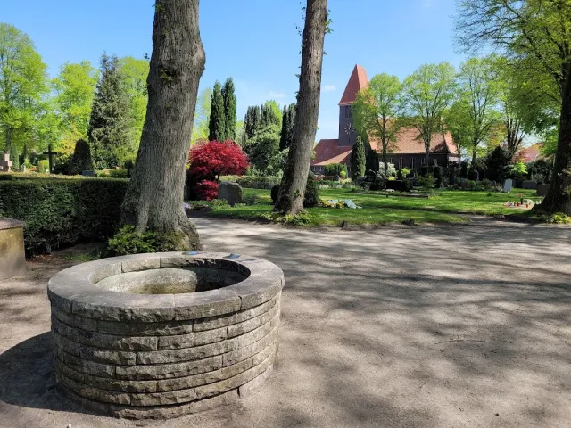 Auferstehungskirche - Evangelisch-lutherische Kirchengemeinde – Foto 3